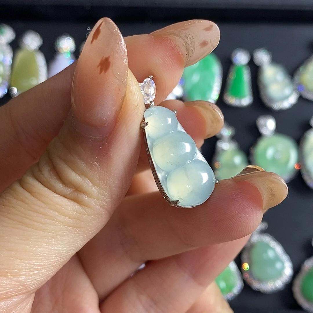 翡翠银S925镶嵌颈饰天然翡翠