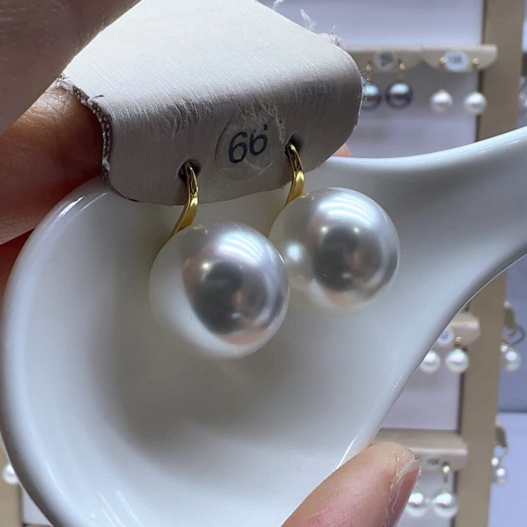 18K金镶嵌淡水珍珠耳饰