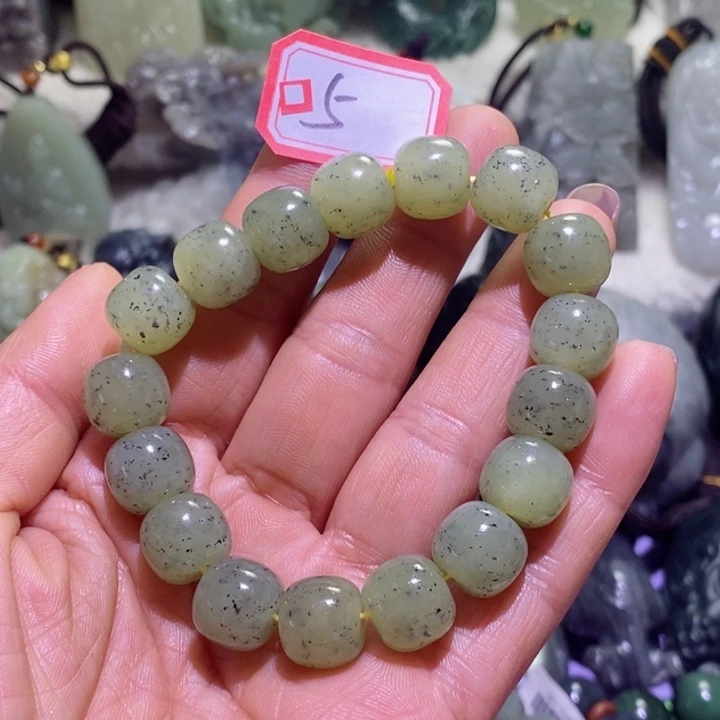 和田玉边角料未镶嵌