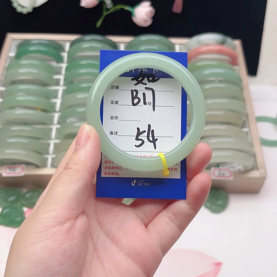 石英质玉未镶嵌手镯