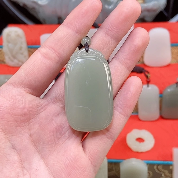 【闪购商品】颈饰未镶嵌和田玉