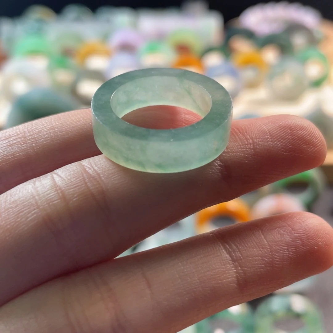 定制翡翠未镶嵌戒指