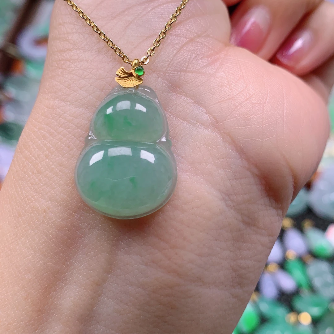 缅甸天然A货翡翠，冰睛葫芦，编号230/1124尺23-17.2-6