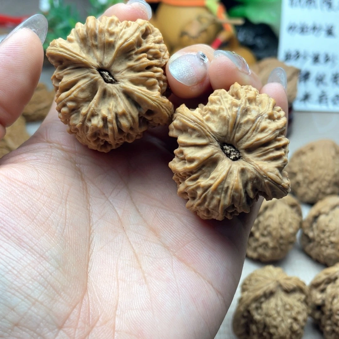 新***强文玩核桃吊坠涿鹿南疆