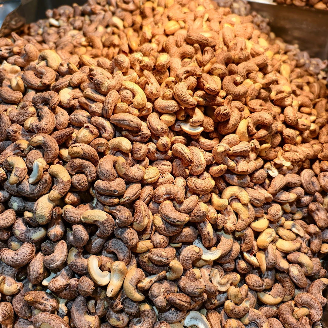 带皮熟腰果  约 500g/份量