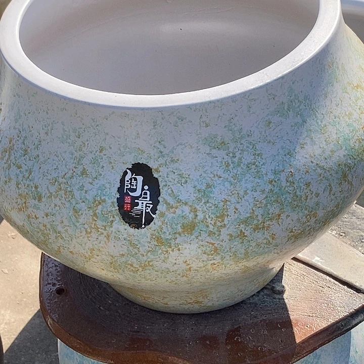 紫砂花盆口28高度30瑕疵