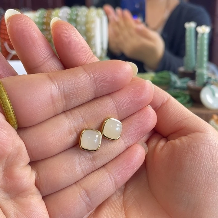 和田玉未镶嵌手串