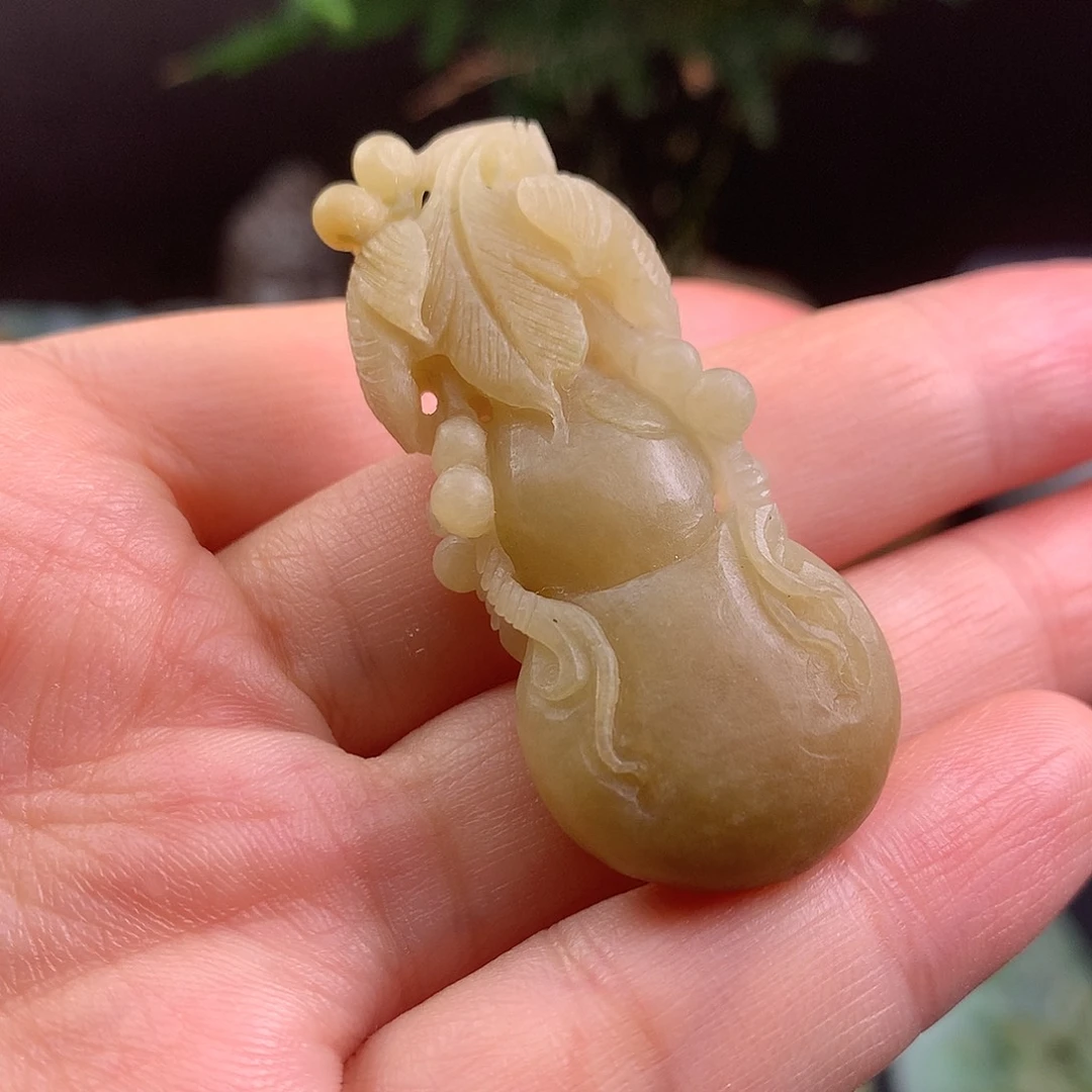 定制翡翠未镶嵌葫芦