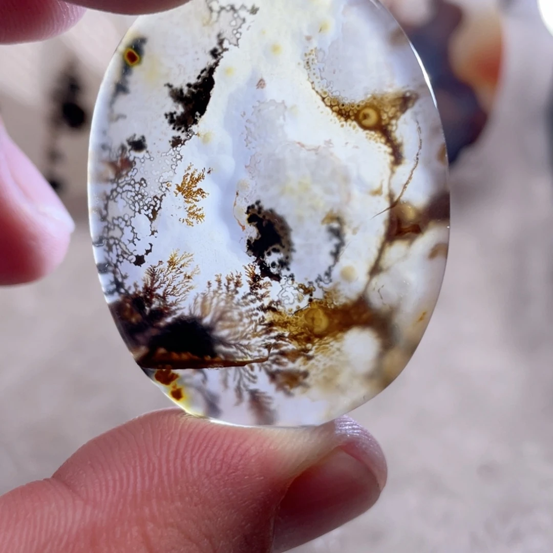 【闪购商品】玛瑙/玉髓颈饰未镶嵌年**南