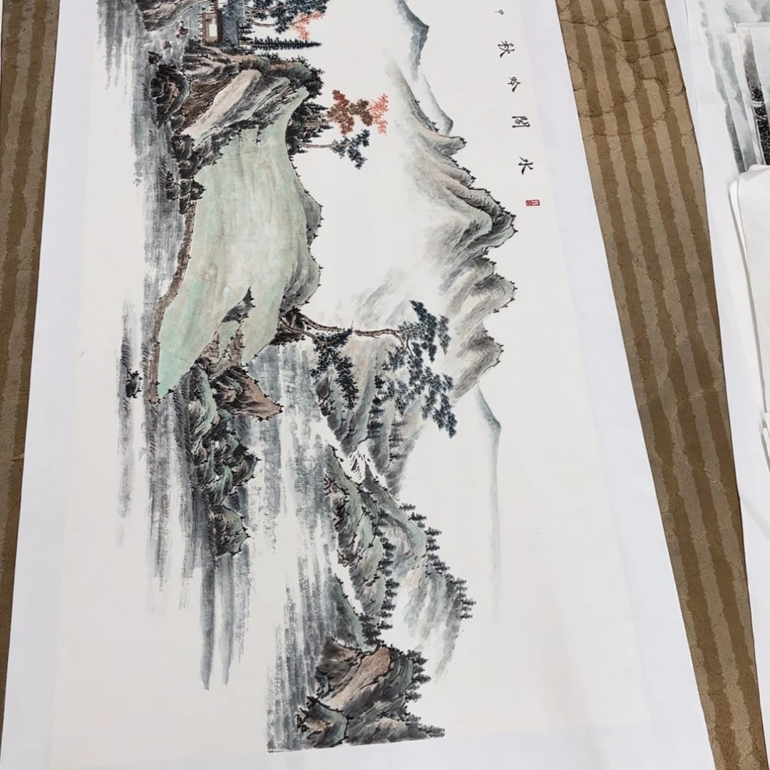 国画花鸟等图案为一体的