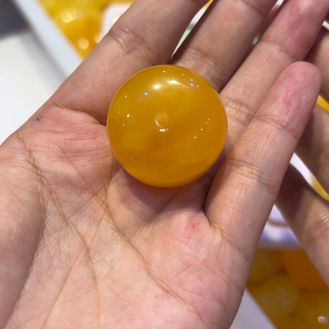 未镶嵌颈饰琥珀蜜蜡