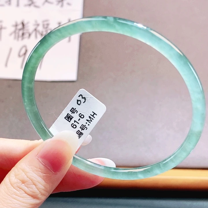 翡翠未镶嵌手镯翡翠手镯9