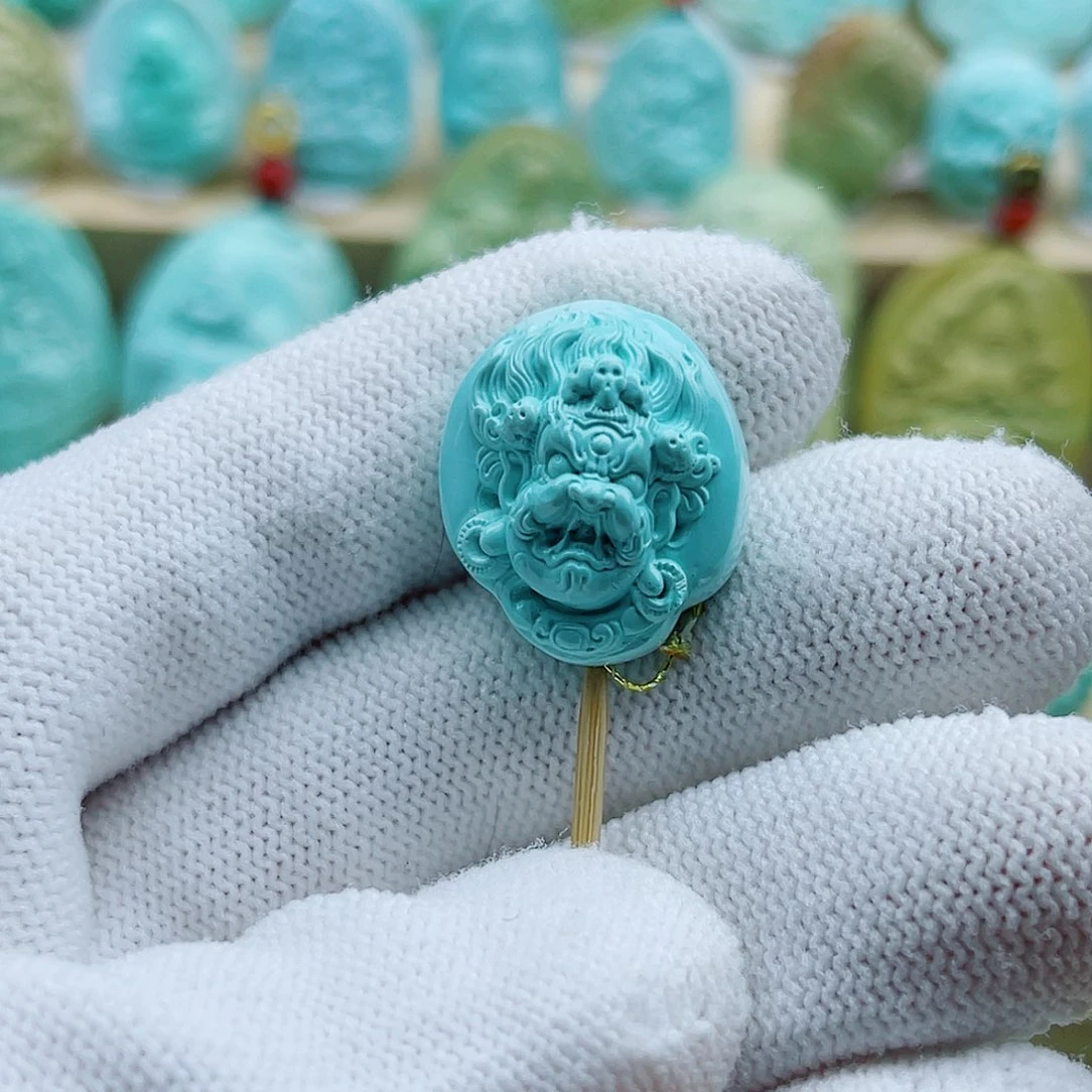 绿松石未镶嵌珠宝奇石