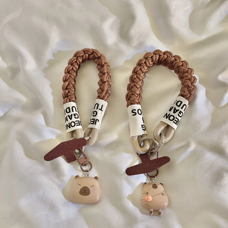 日韩ins立体水豚头钥匙扣挂件编织手绳适用手机壳可爱配饰网红女