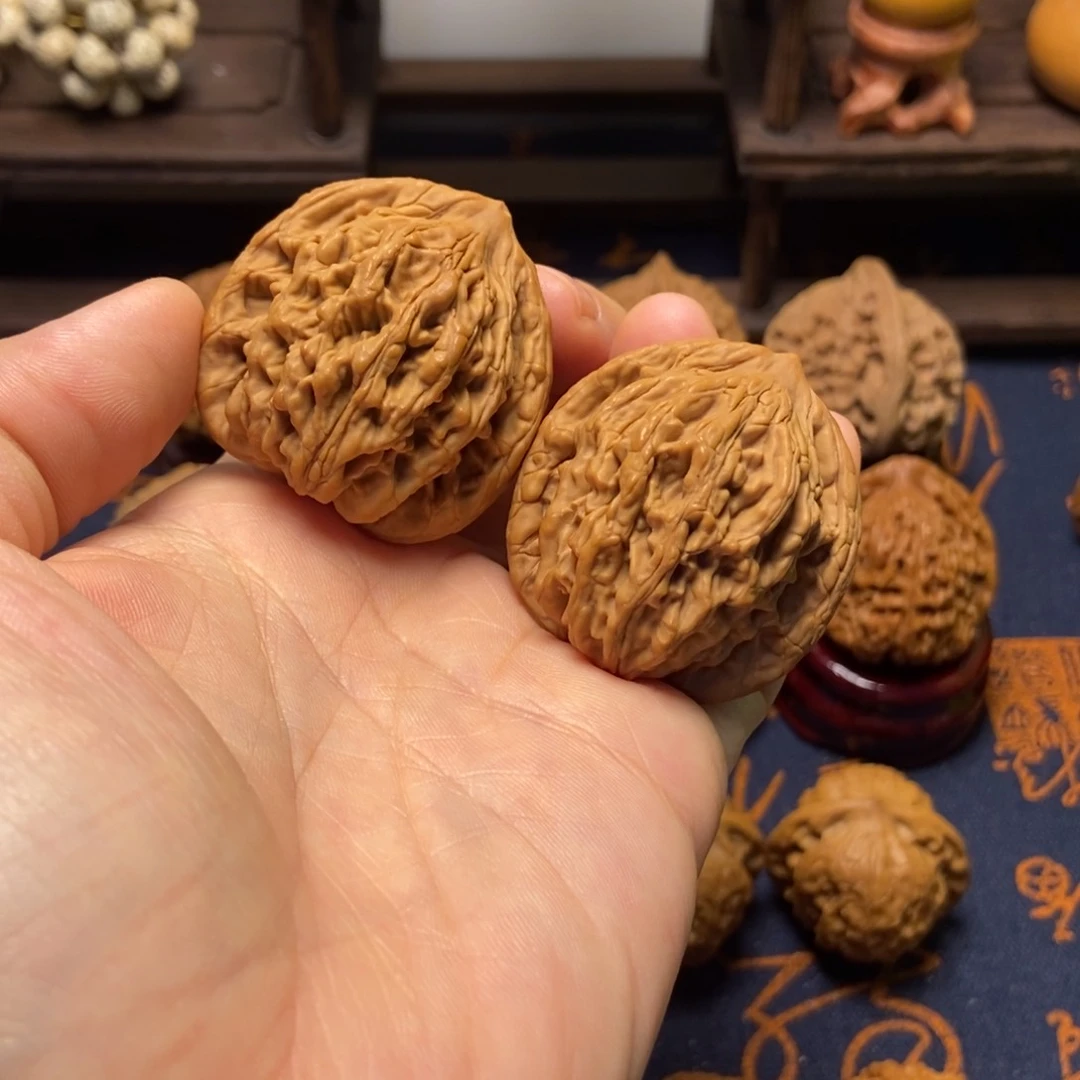 文玩核桃把件麦穗虎头88