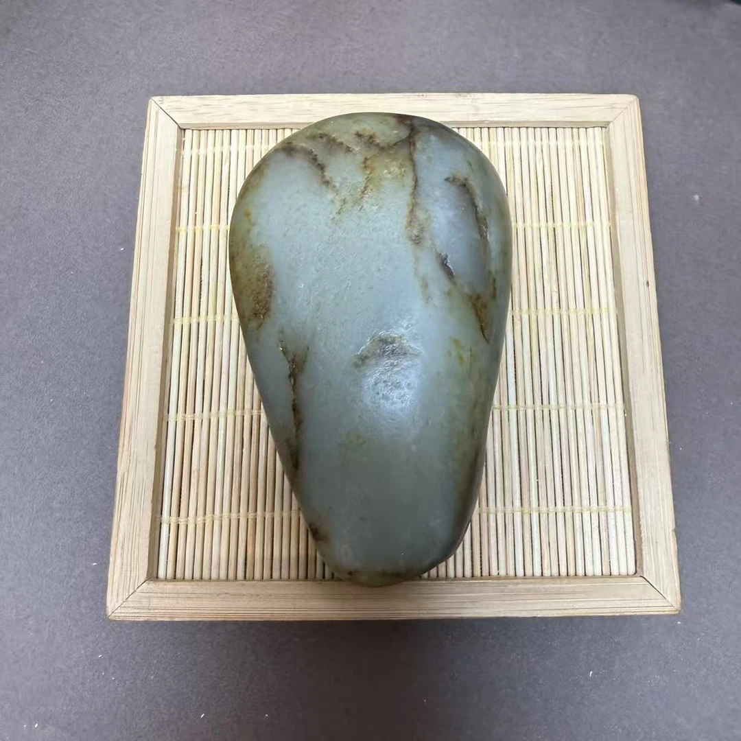 和田玉青花原石手把件1482