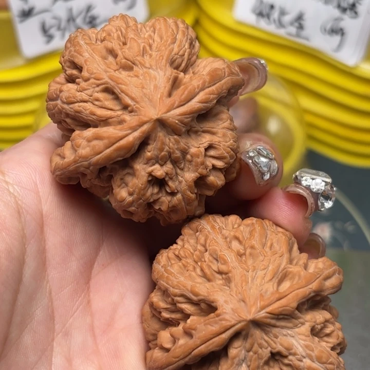 文玩核桃吊坠48-32430-02