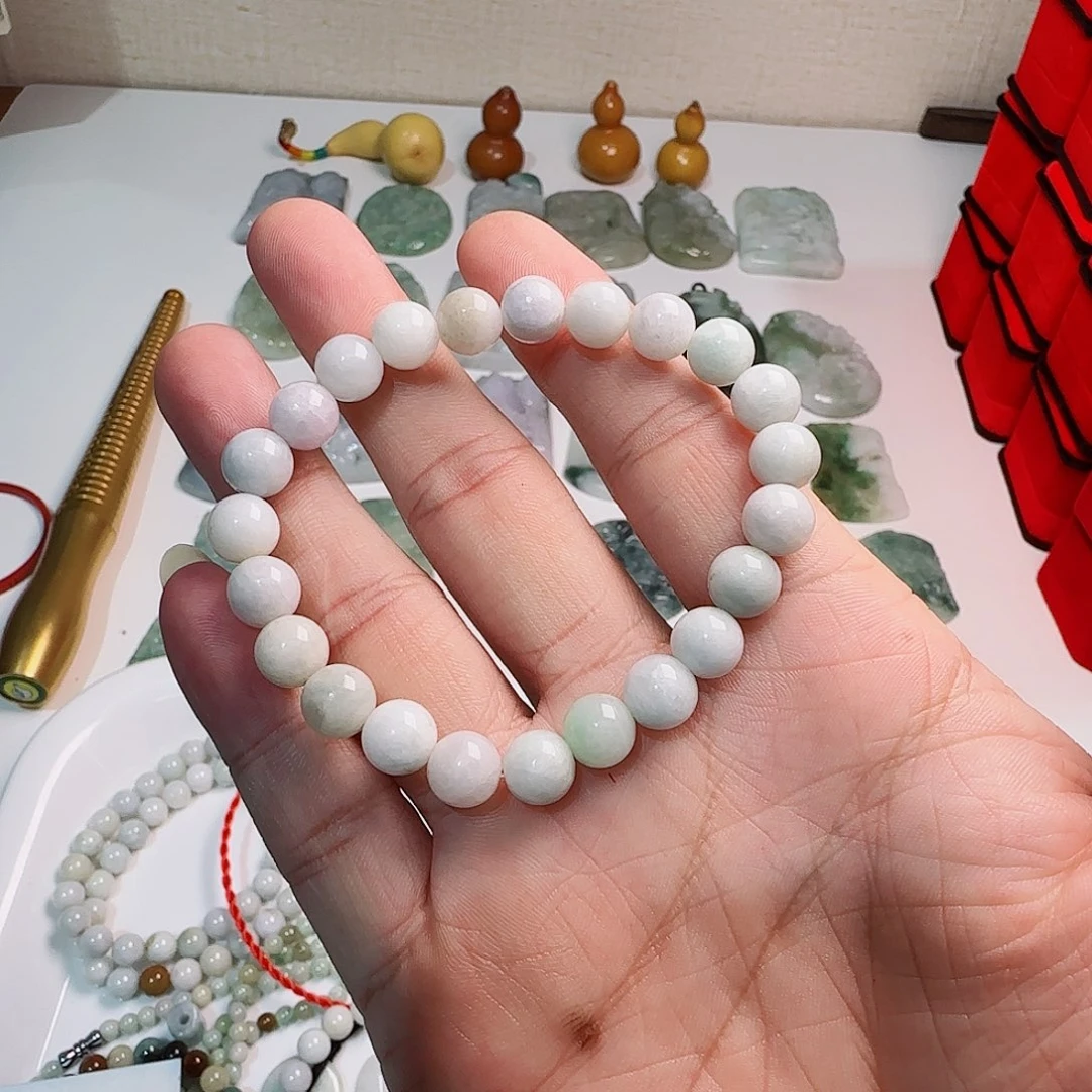 翡翠未镶嵌颈饰转运珠