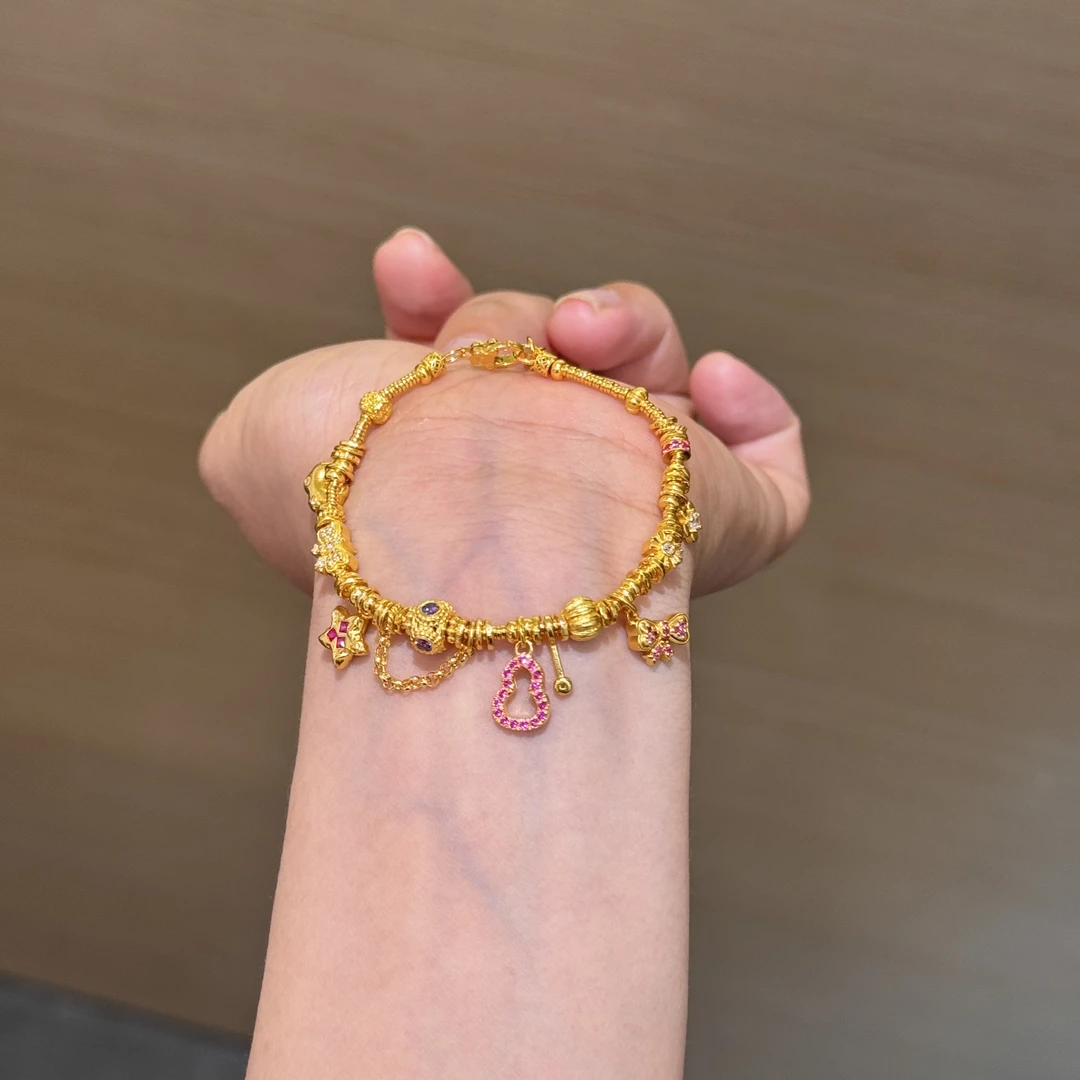 【菠萝珠宝】足金999 新款葫芦 五角星盘缠手链 金重：22.42克