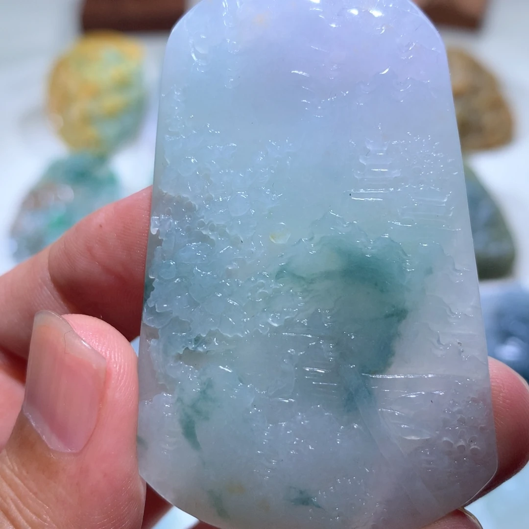 定制翡翠未镶嵌挂件