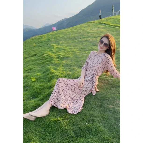 (星星）粉波点一片式花卉连衣裙女夏法式浪漫气质长裙
