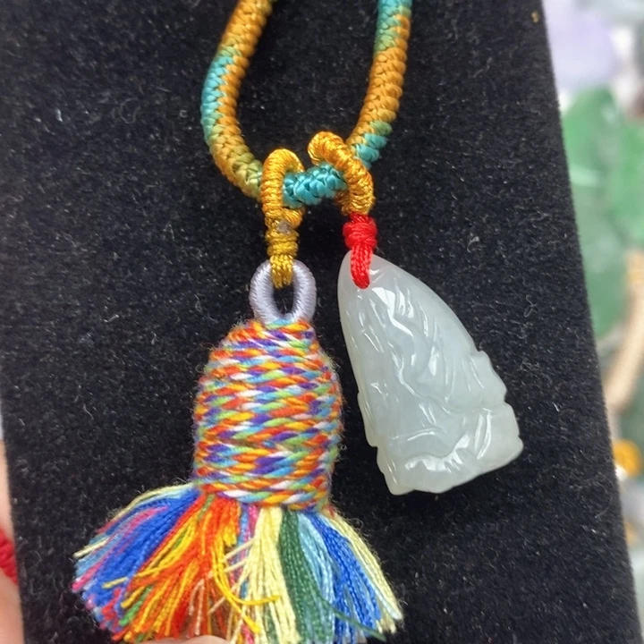 翡翠未镶嵌颈饰05号