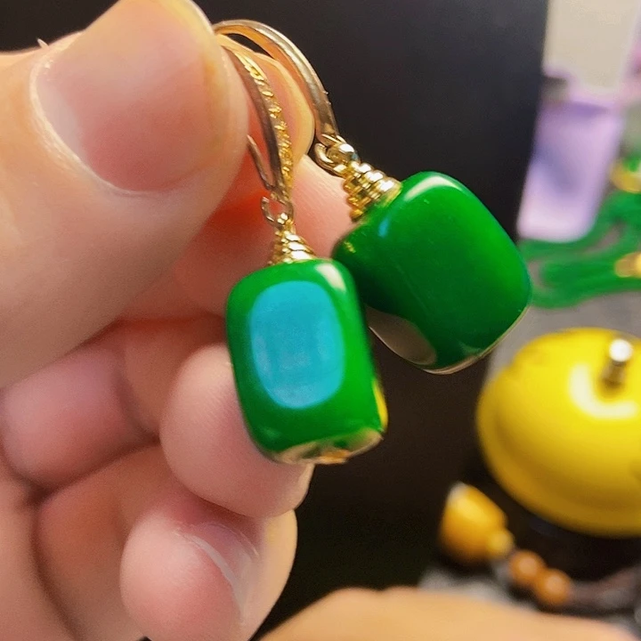 翡翠14K金镶嵌颈饰