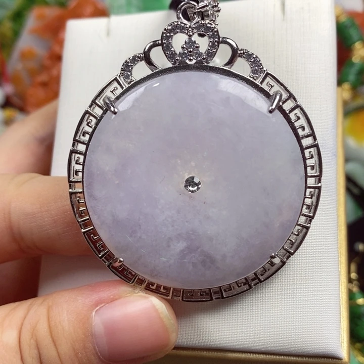 翡翠未镶嵌吊坠(赠链)