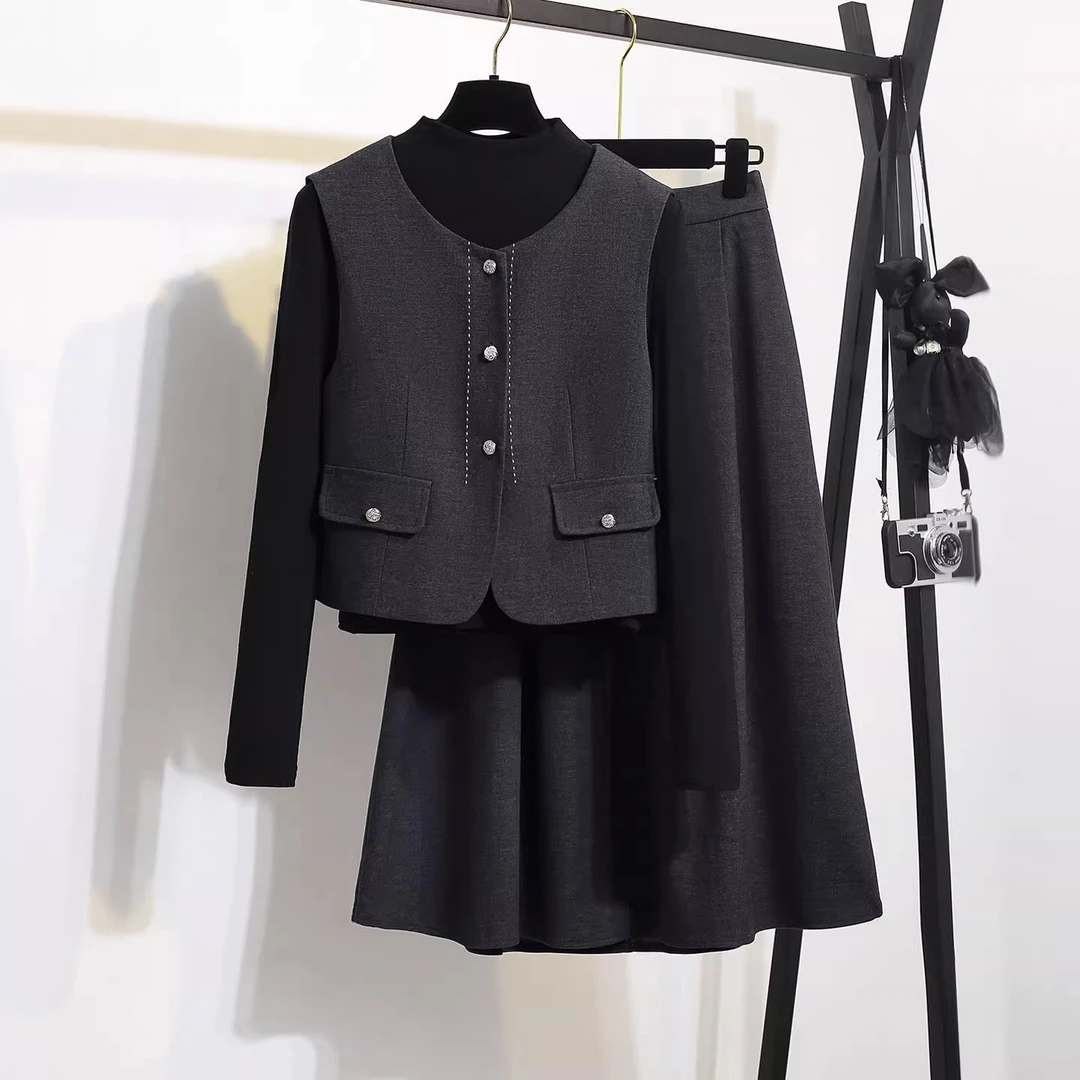 拉夏贝尔2025早秋冬季小香风高级感显瘦小个子穿搭配三件套装裙子