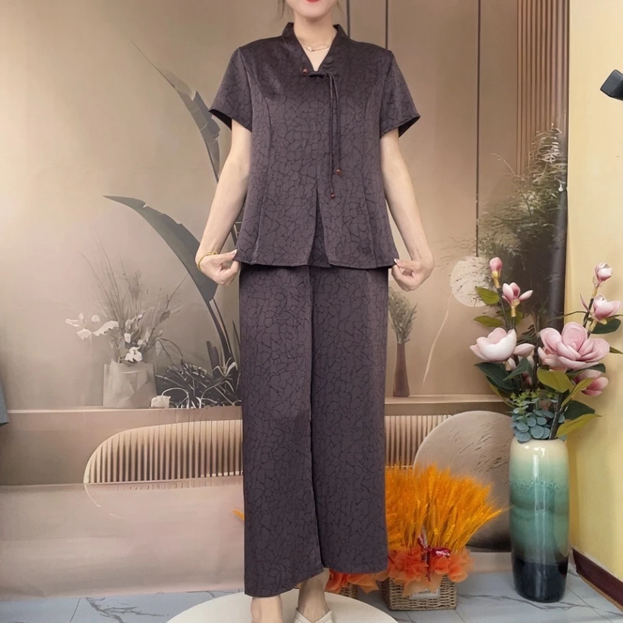 宽松型V领薄款中老年女装百搭大码女装休闲夏装夏季