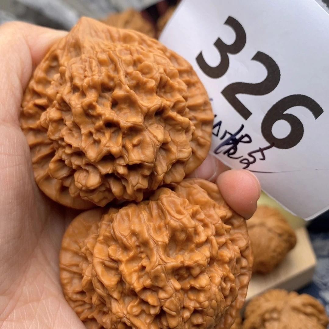 文玩核桃把件326号54全帽