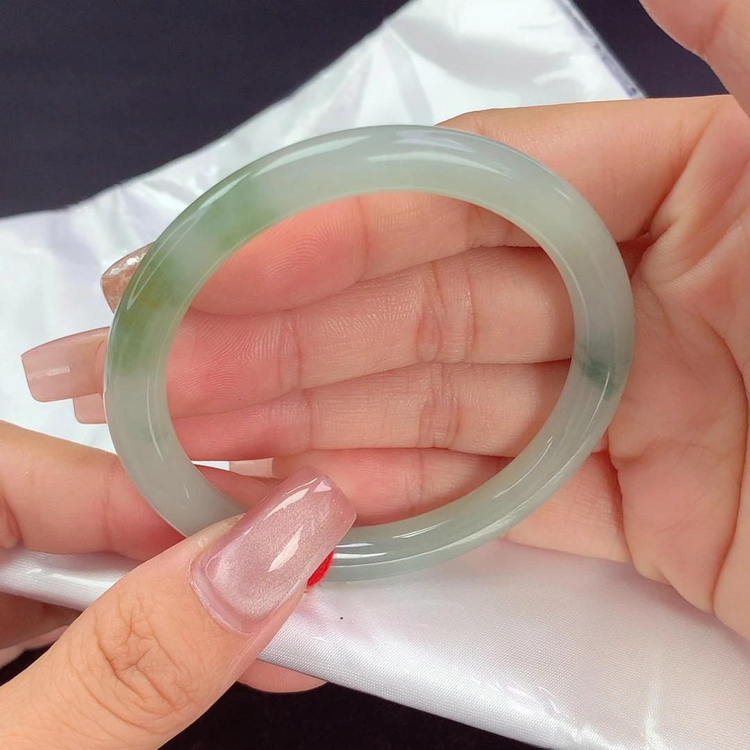 【闪购商品】翡翠手镯未镶嵌a 062200