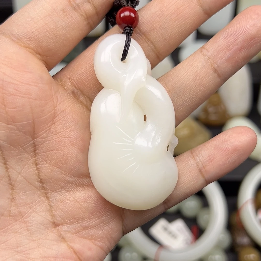 和田玉颈饰未镶嵌