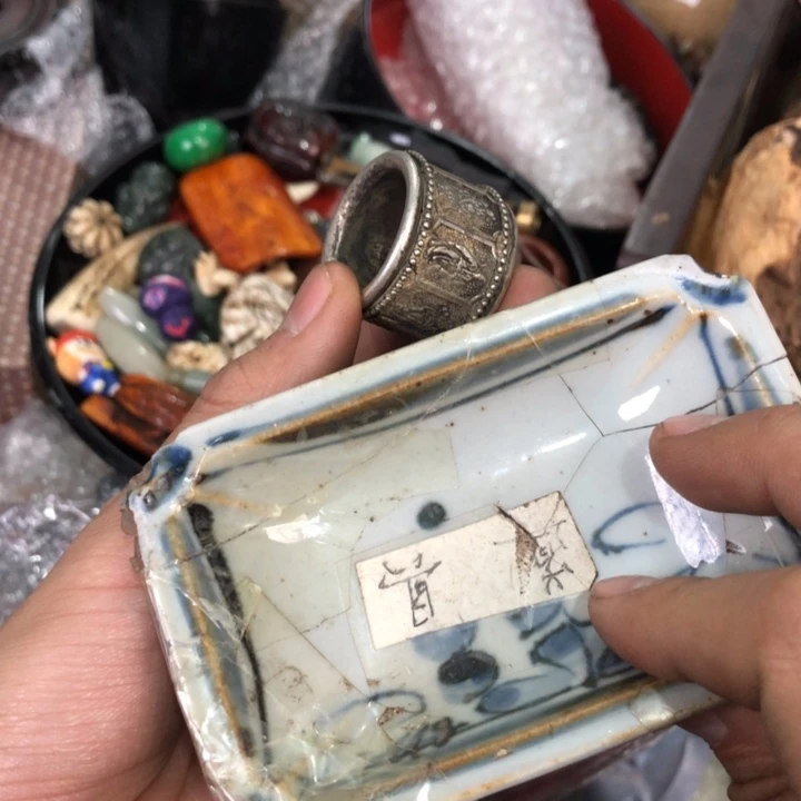 陶瓷孤品单件车里拍