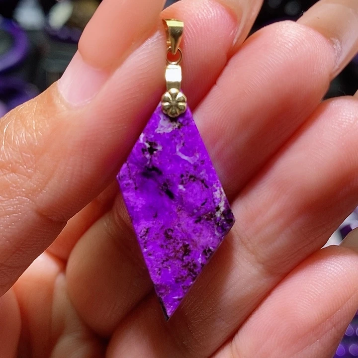 苏纪石（舒俱来）吊坠18K金镶嵌