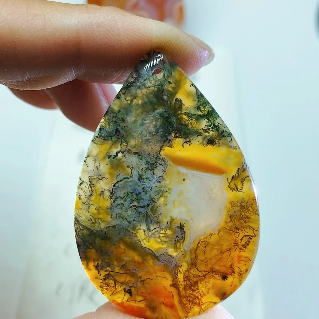 玛瑙/玉髓颈饰未镶嵌a****l