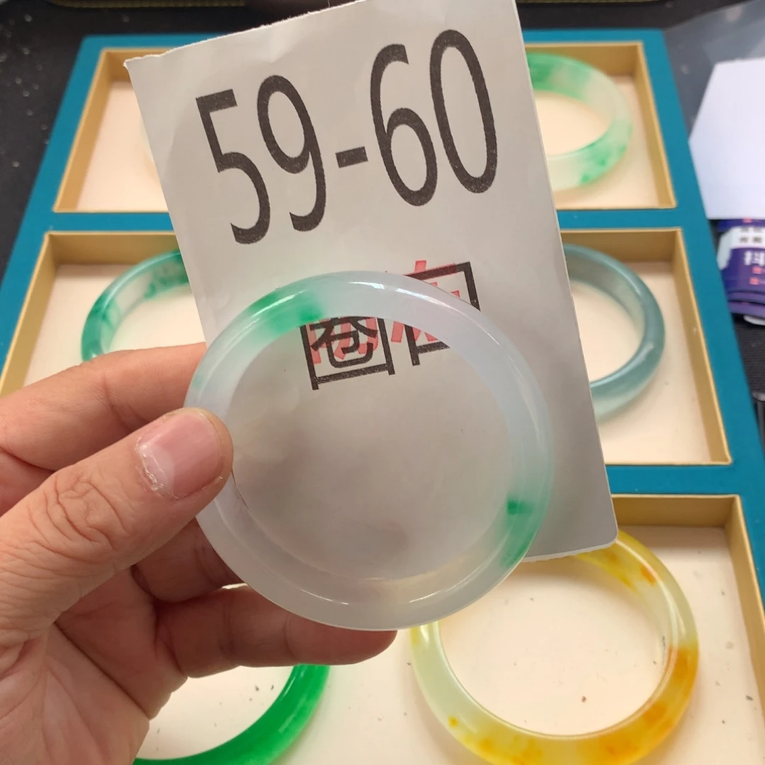 1石英岩玉手镯手镯