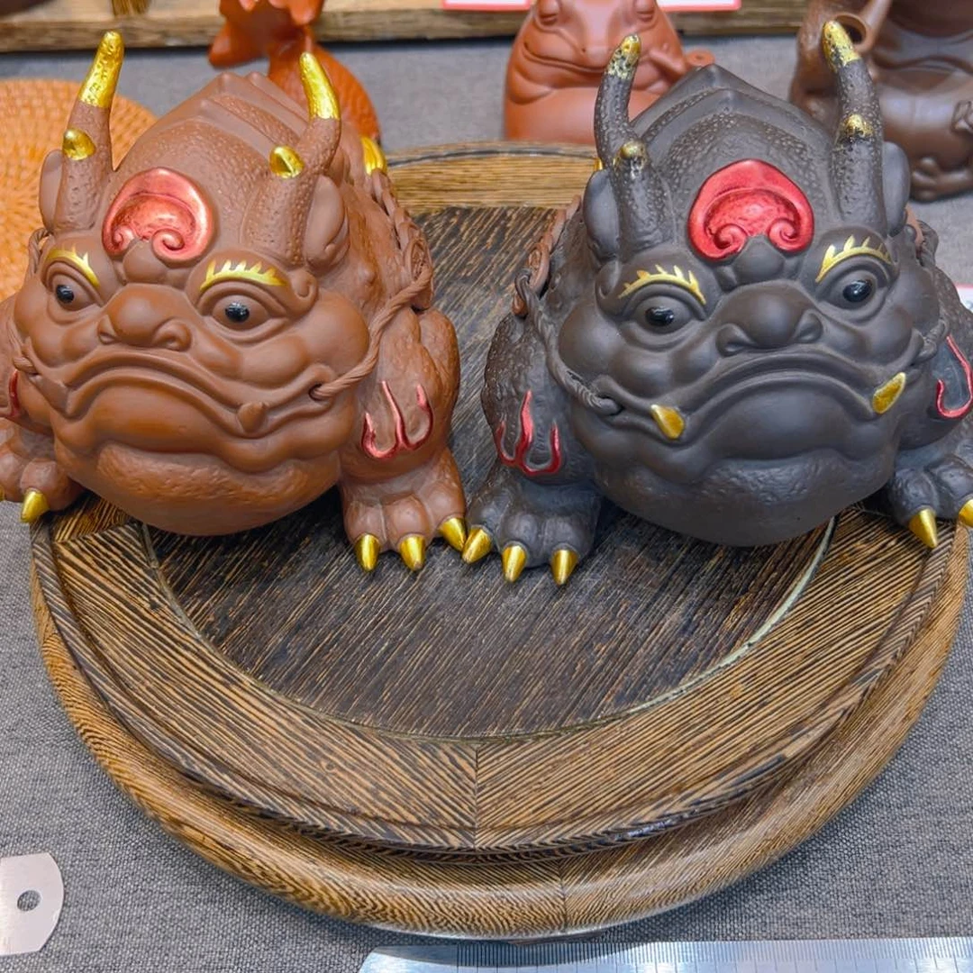 紫砂鸿运当头大龙蟾一对