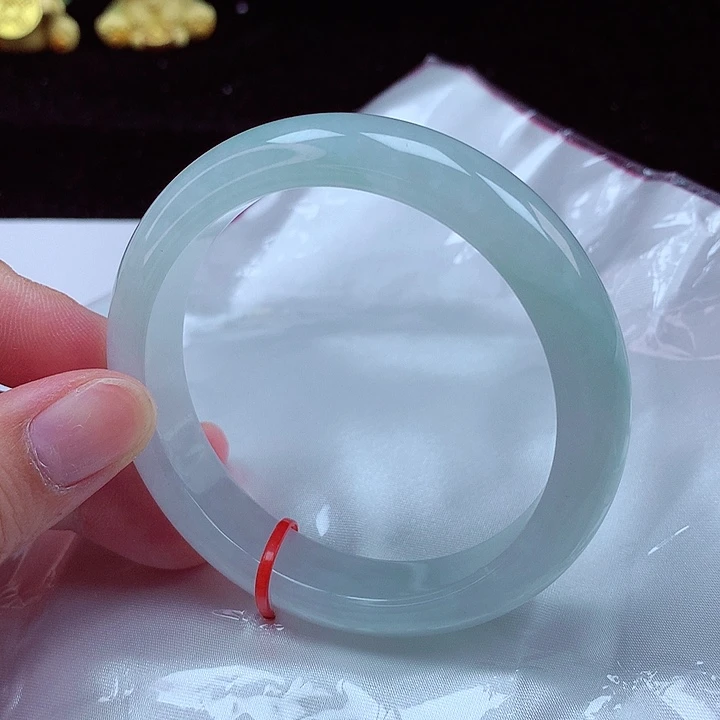 翡翠手镯未镶嵌57-58圈