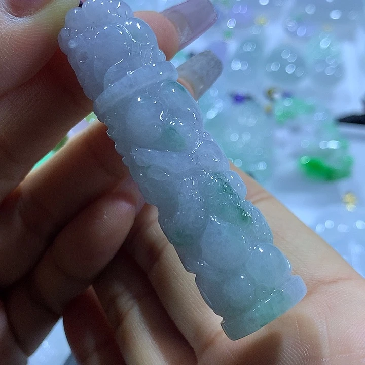 翡翠未镶嵌颈饰天然翡翠A货吊坠