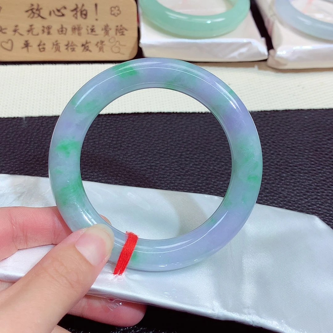 未镶嵌手镯翡翠584