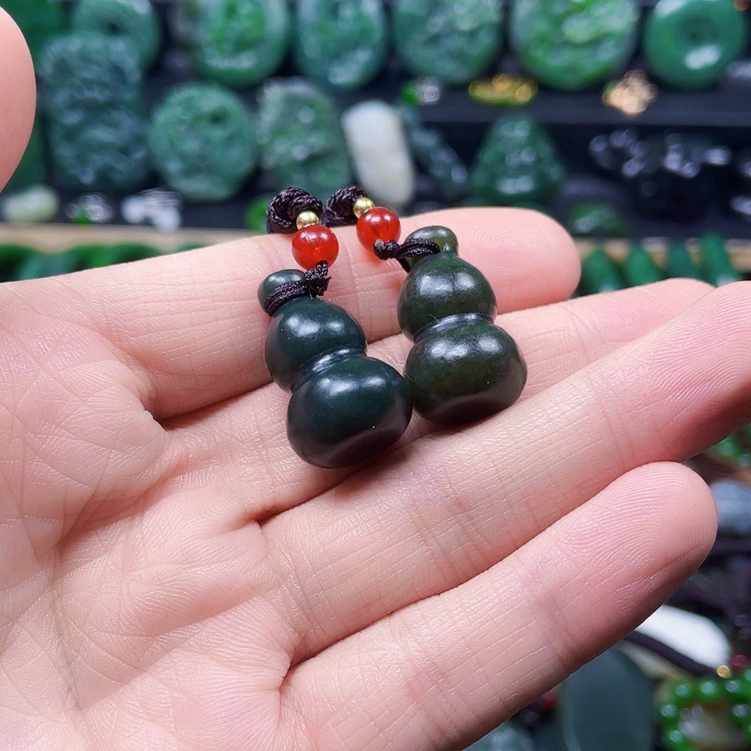 和田玉未镶嵌珠宝半成品