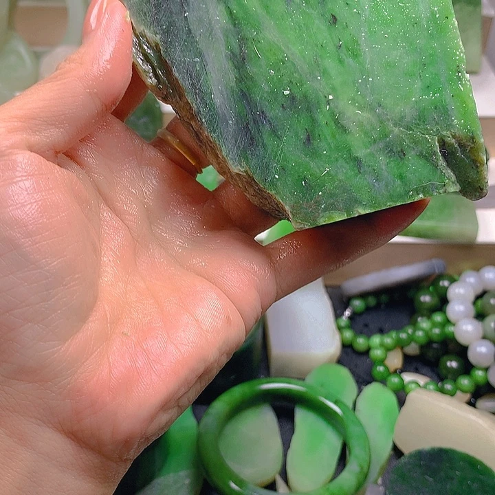 和田玉未镶嵌珠宝半成品