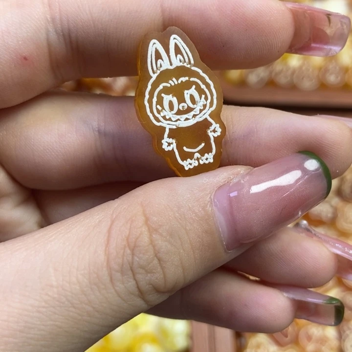 琥珀未镶嵌珠宝奇石拉布布