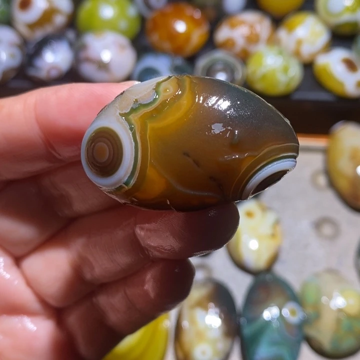 未镶嵌玛瑙/玉髓珠宝半成品126