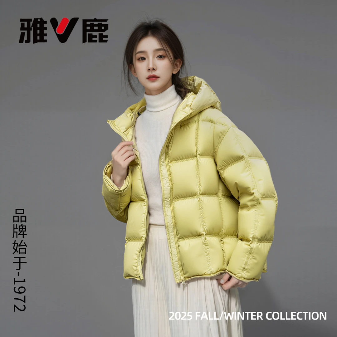 雅鹿短款时尚休闲羽绒服女款2025秋冬新款宽松连帽保暖面包服外套