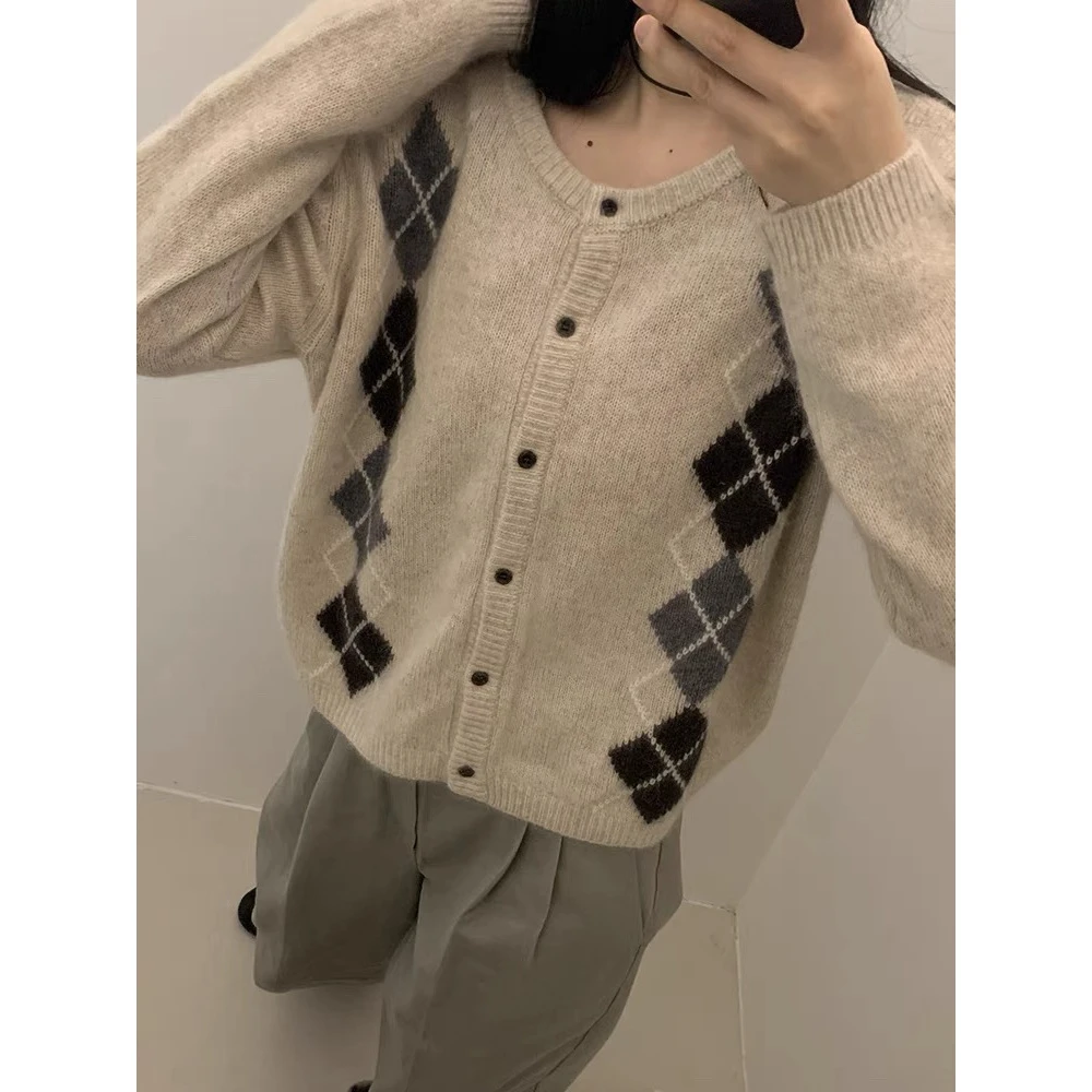 /花杏开衫/复古菱格圆领软糯撞色针织开衫外套 93532