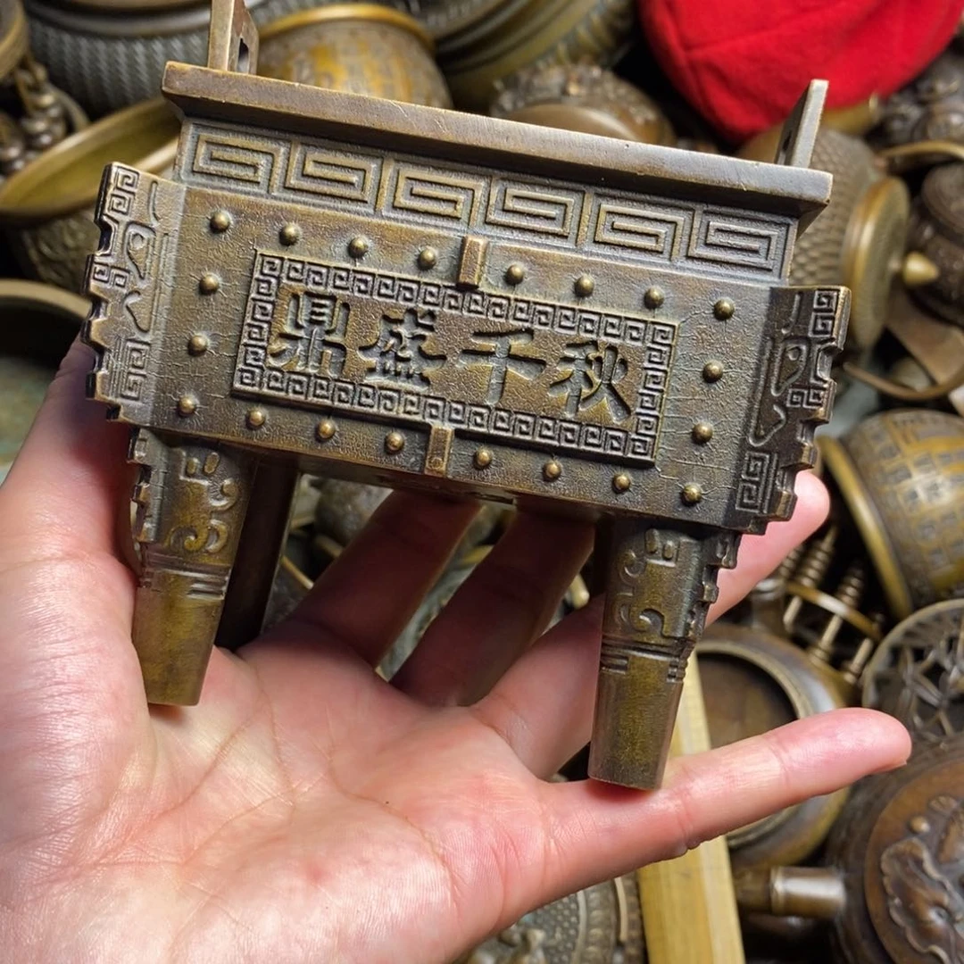 精美铜器做工精良