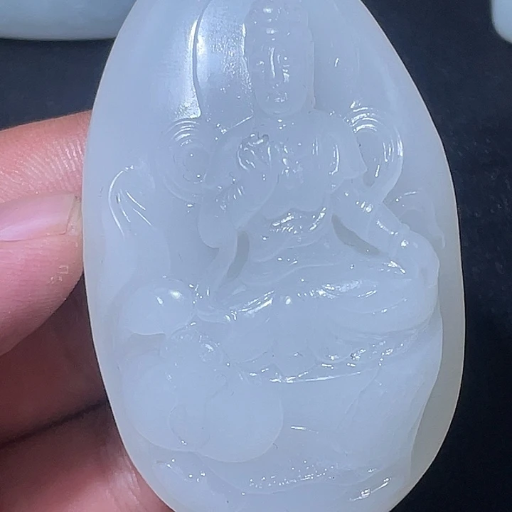 凝***点和田玉未镶嵌颈饰CC