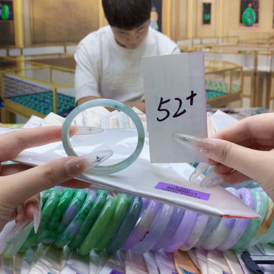 翡翠未镶嵌手镯mn